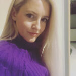 Émilie, mère de Louis (3 ans) - "Avant le programme, mon fils regardait plus de 2 heures de télé par jour. Maintenant, nous passons plus de temps en famille, il apprend de nouvelles choses et joue aussi tout seul, loin des écrans."